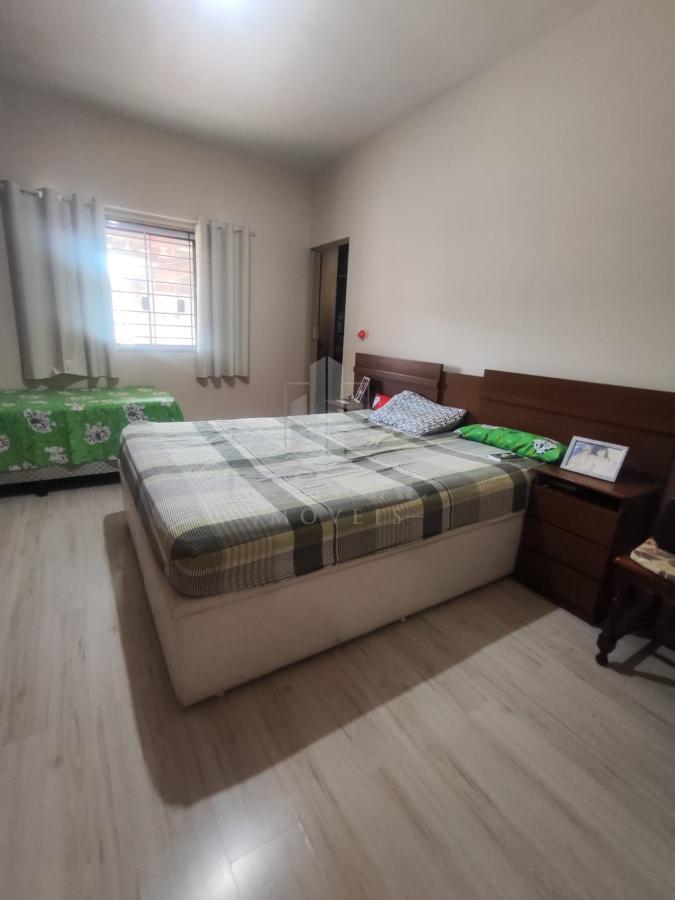 Casa à venda com 2 quartos, 150m² - Foto 18