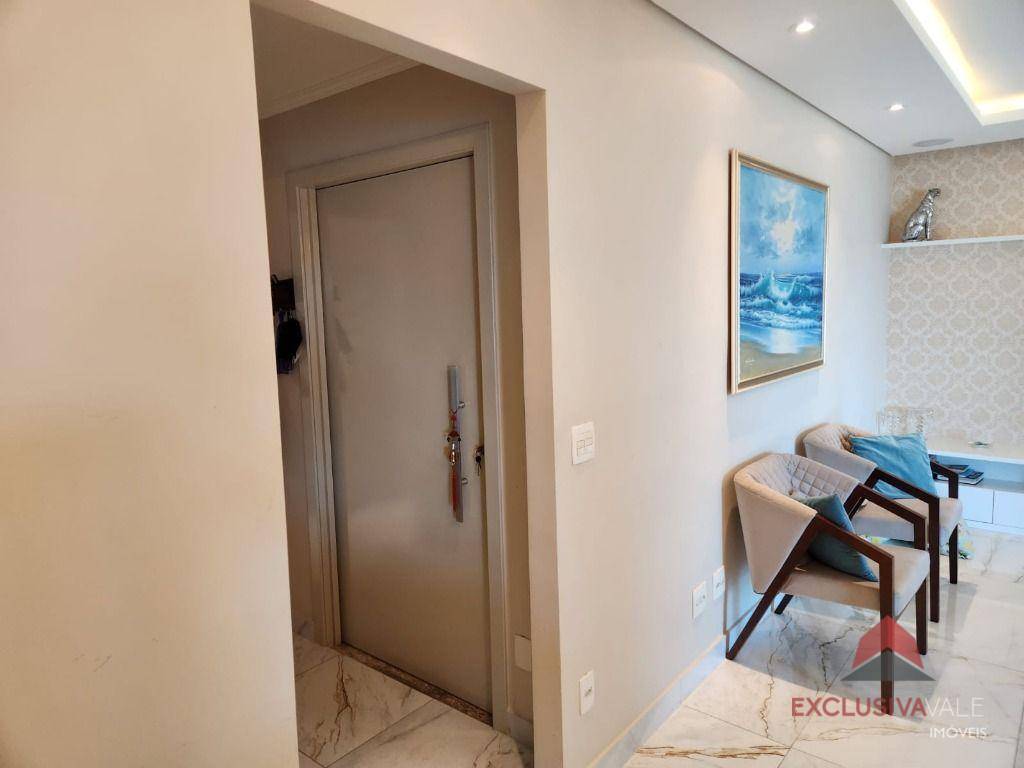 Apartamento à venda com 4 quartos, 190m² - Foto 4