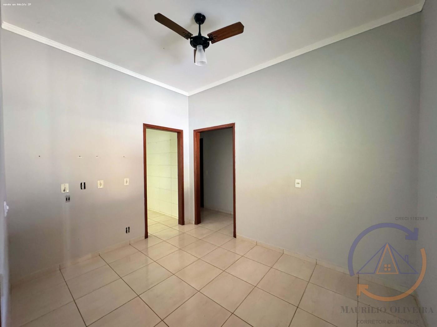 Casa à venda com 3 quartos, 196m² - Foto 6