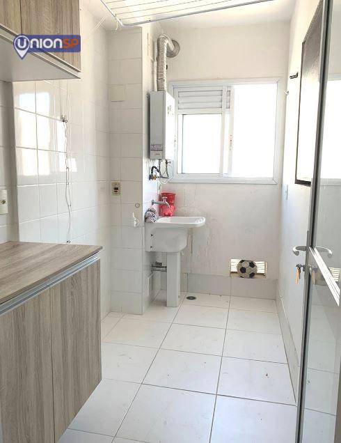 Apartamento à venda com 2 quartos, 68m² - Foto 7