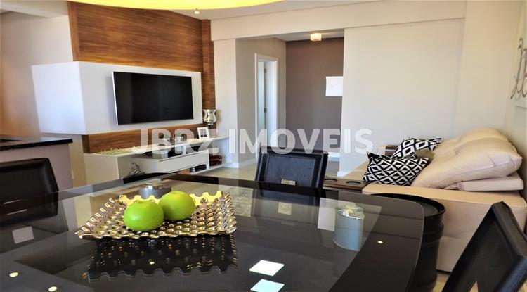 Apartamento à venda com 2 quartos, 82m² - Foto 3