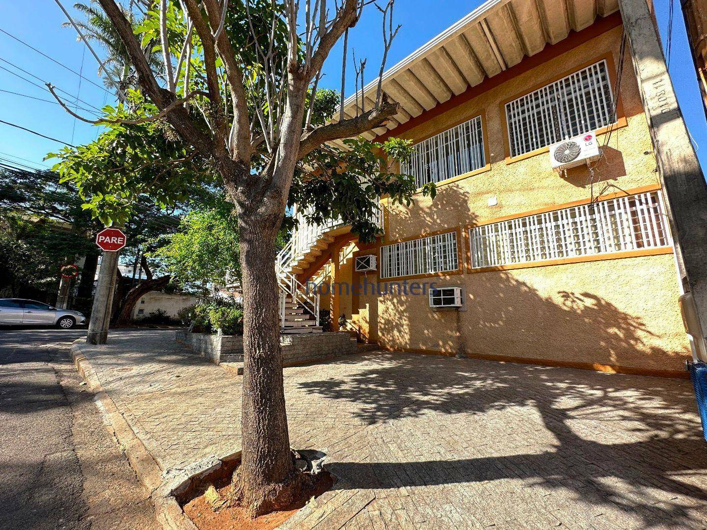 Casa à venda e aluguel com 12 quartos, 800m² - Foto 2