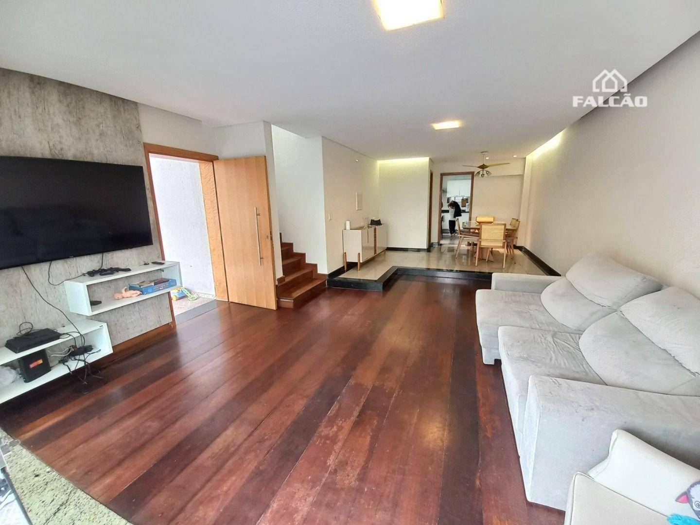 Sobrado para alugar com 3 quartos, 163m² - Foto 1