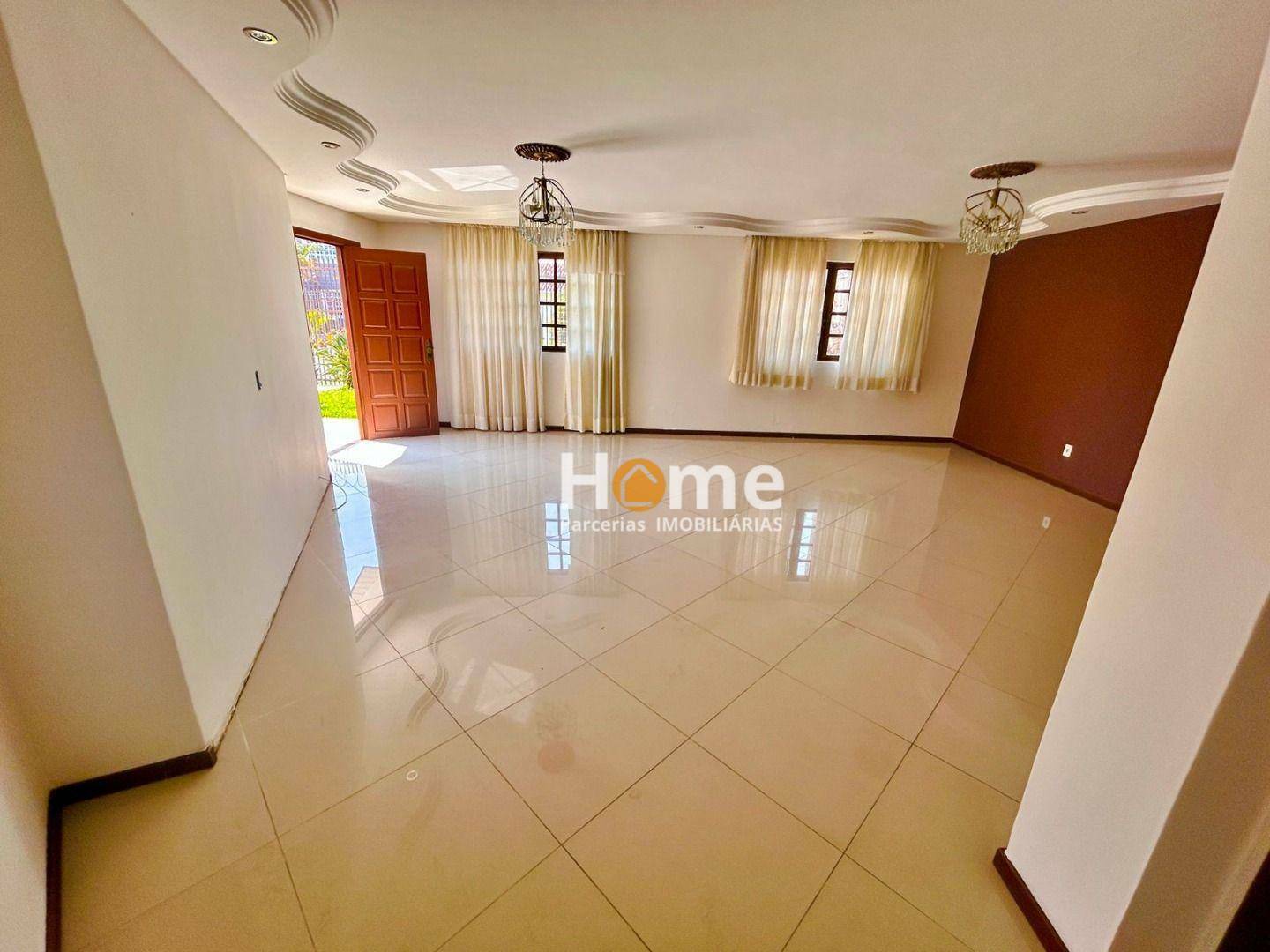 Casa à venda com 3 quartos, 235m² - Foto 4