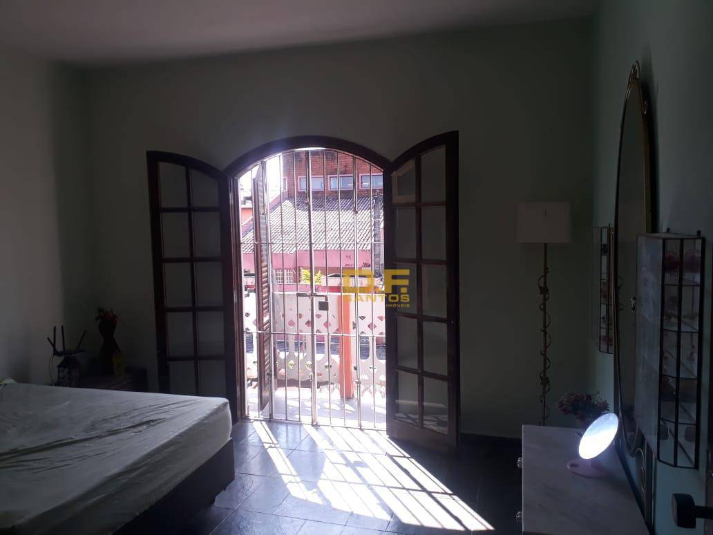 Casa à venda com 4 quartos, 200m² - Foto 20