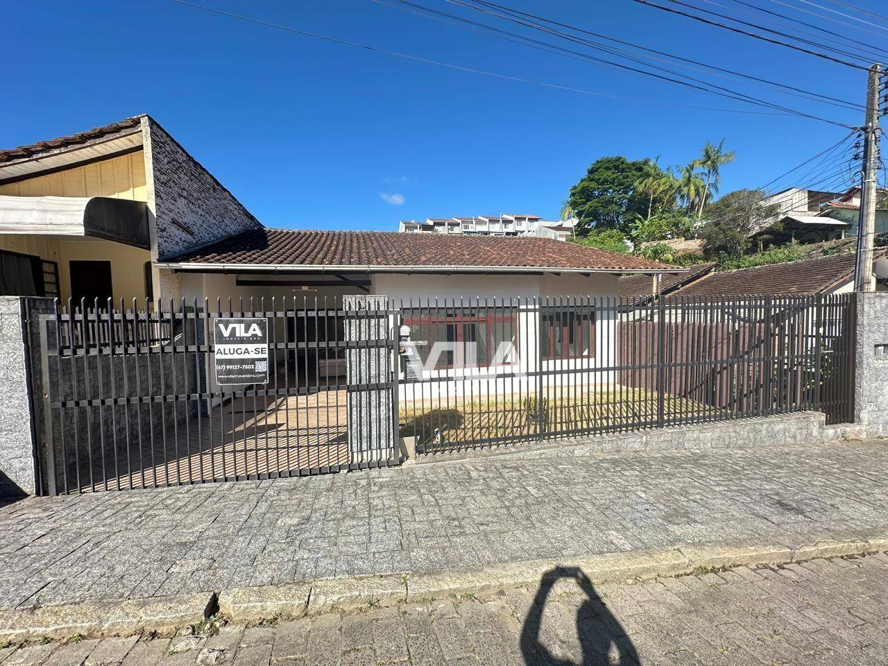 Casa, 4 quartos, 204 m² - Foto 1