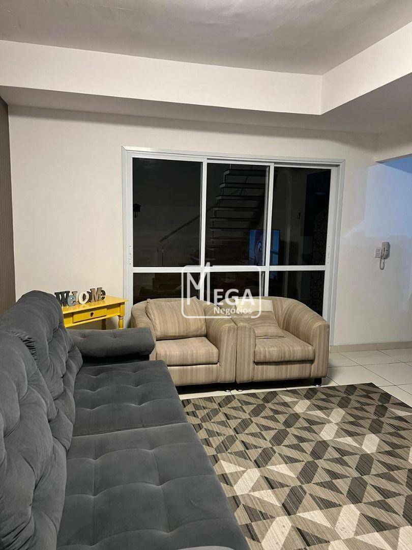 Casa à venda com 2 quartos, 72m² - Foto 1