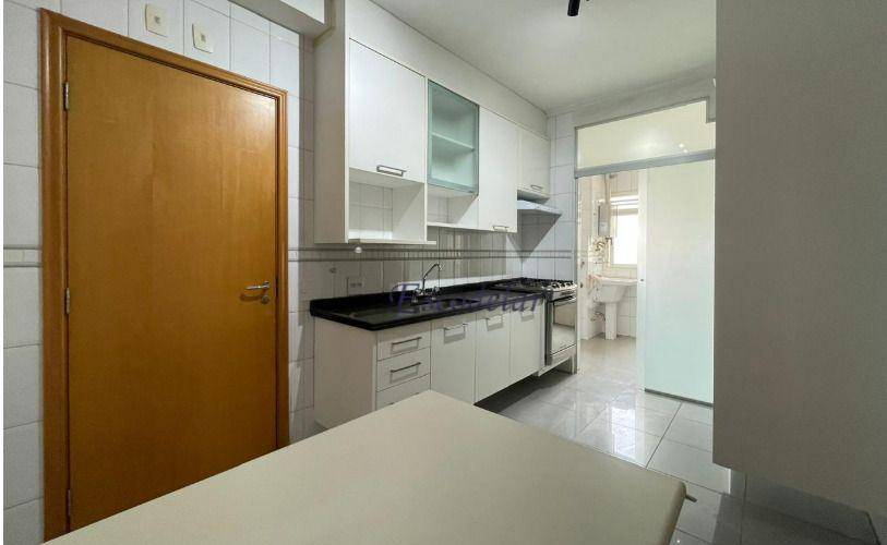 Apartamento à venda com 3 quartos, 139m² - Foto 8