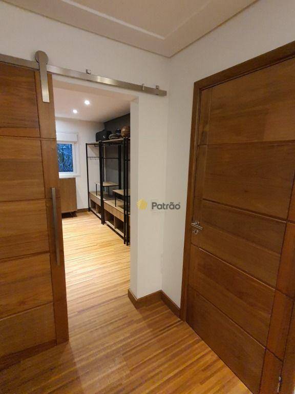 Casa de Condomínio à venda com 4 quartos, 550m² - Foto 47