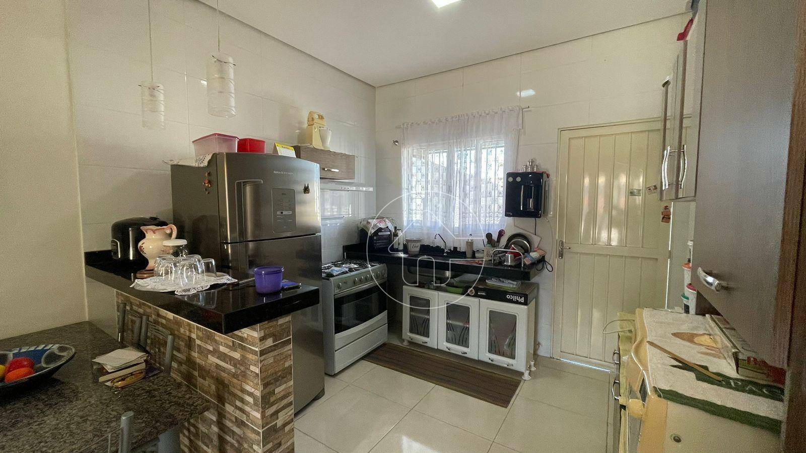 Casa à venda e aluguel com 2 quartos, 80m² - Foto 6