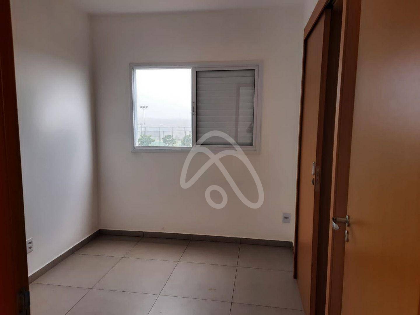 Casa à venda com 3 quartos, 81m² - Foto 2