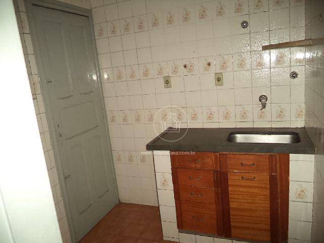 Apartamento para alugar com 4 quartos, 100m² - Foto 2