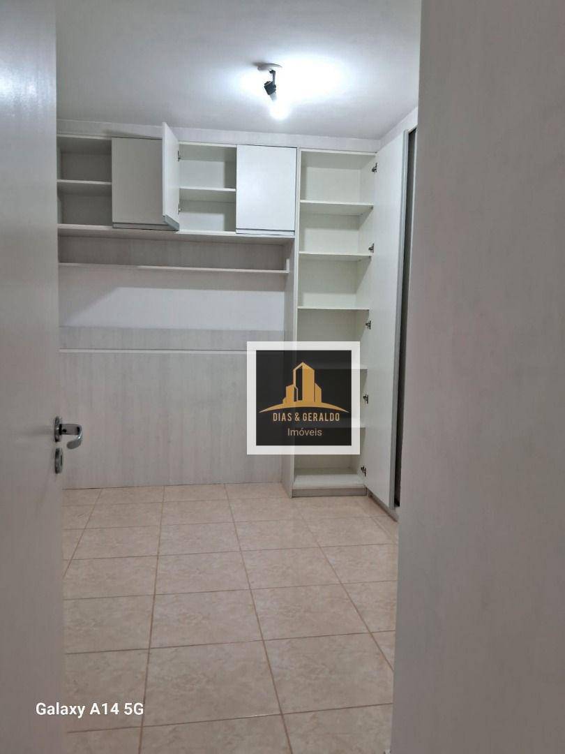 Apartamento para alugar com 2 quartos, 48m² - Foto 8