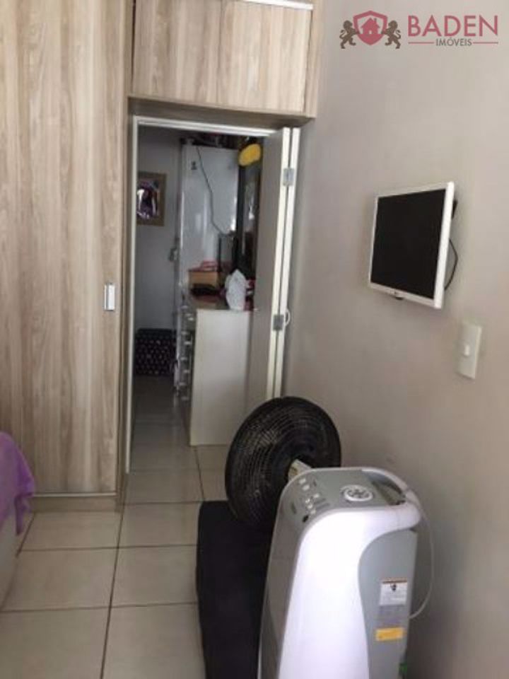 Apartamento à venda com 1 quarto, 42m² - Foto 5