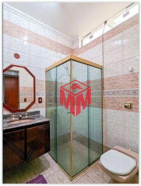 Sobrado à venda e aluguel com 3 quartos, 315m² - Foto 44