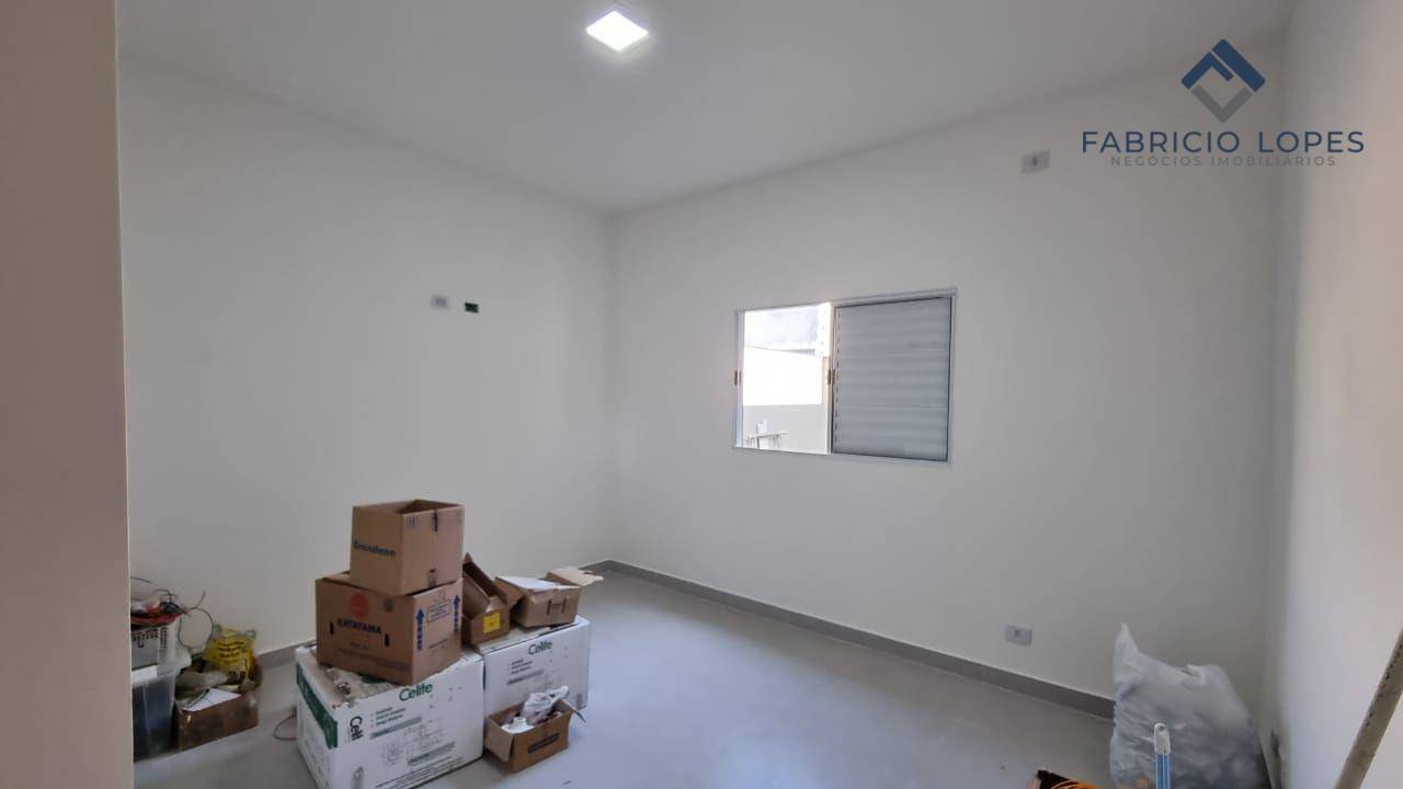 Casa à venda com 4 quartos, 170m² - Foto 13