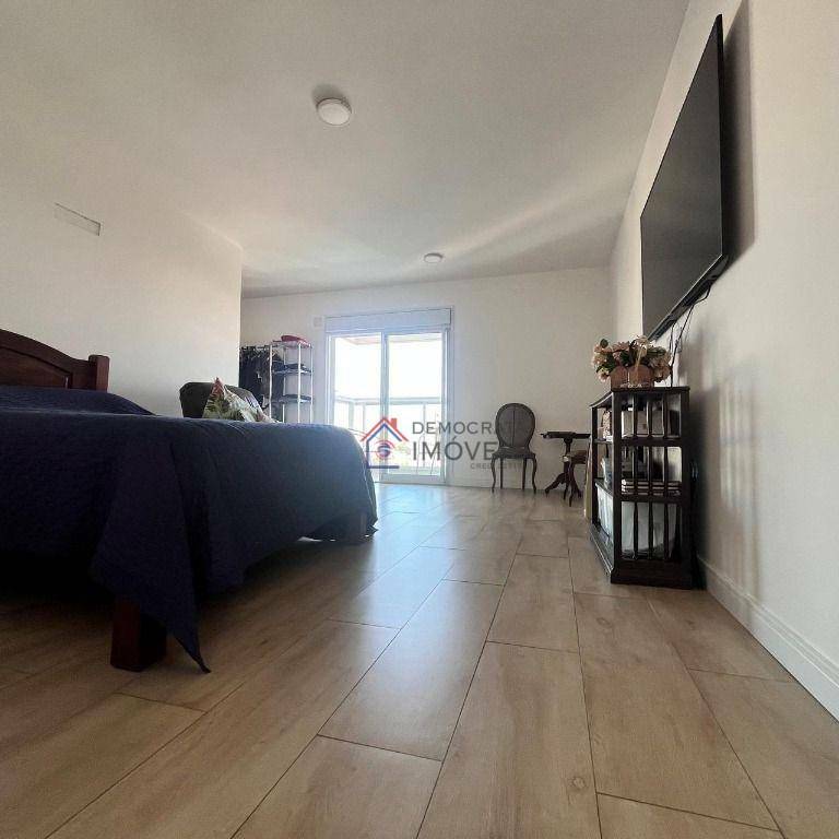 Apartamento à venda com 3 quartos, 180m² - Foto 22