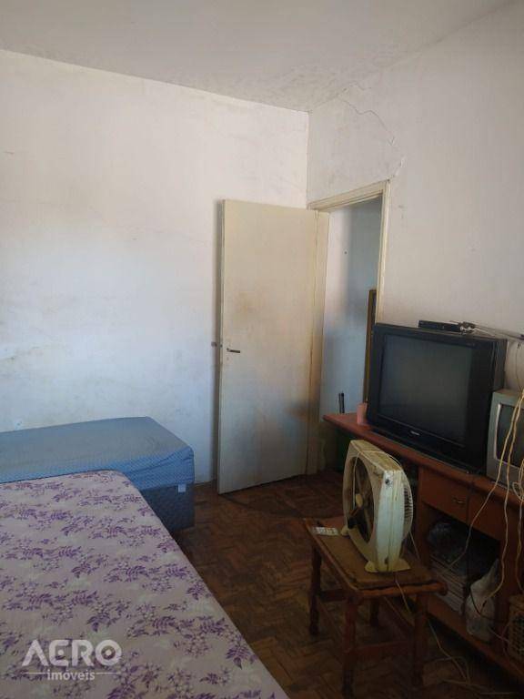 Casa à venda com 2 quartos, 90m² - Foto 7