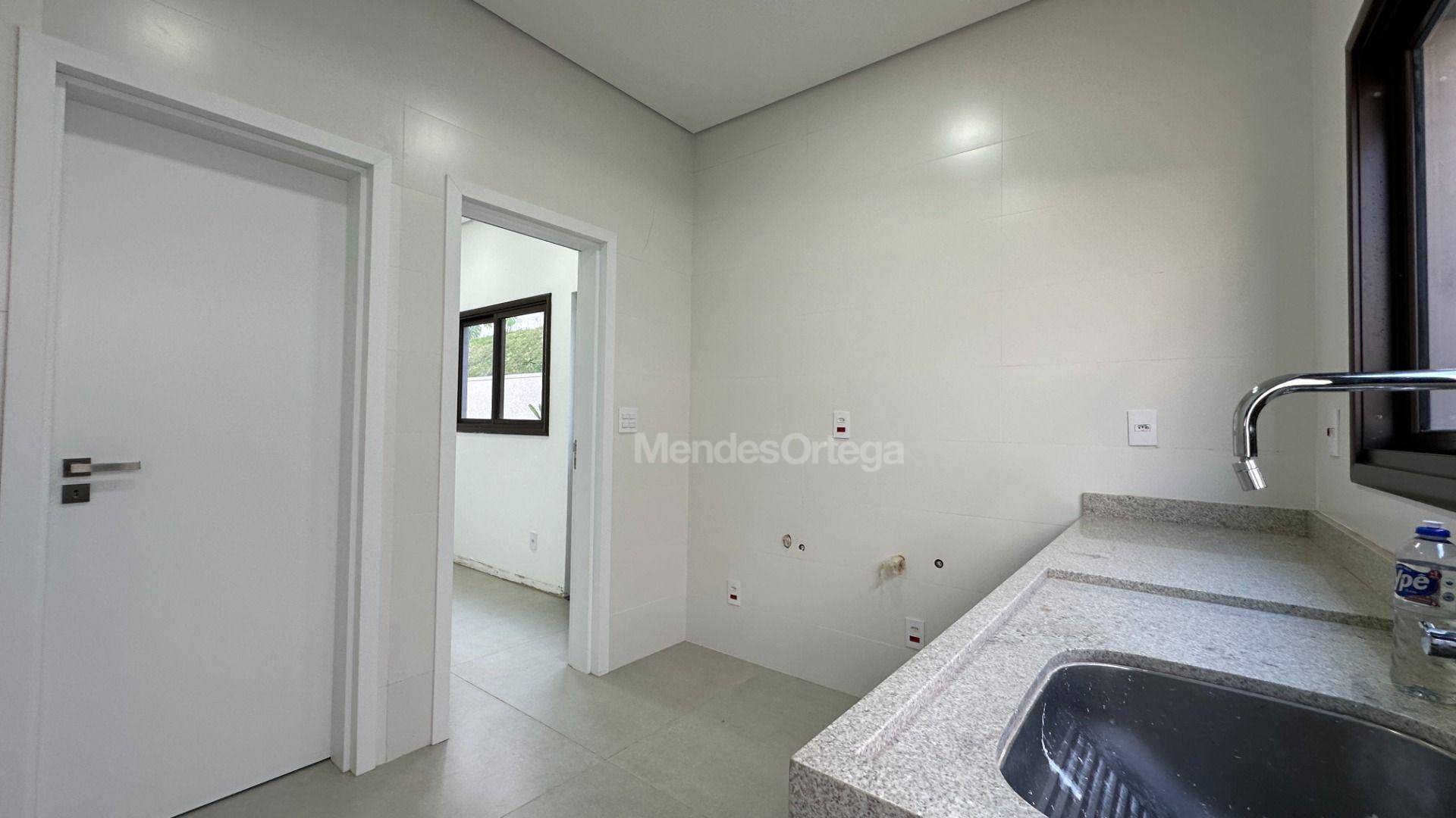 Casa de Condomínio à venda e aluguel com 3 quartos, 342m² - Foto 16