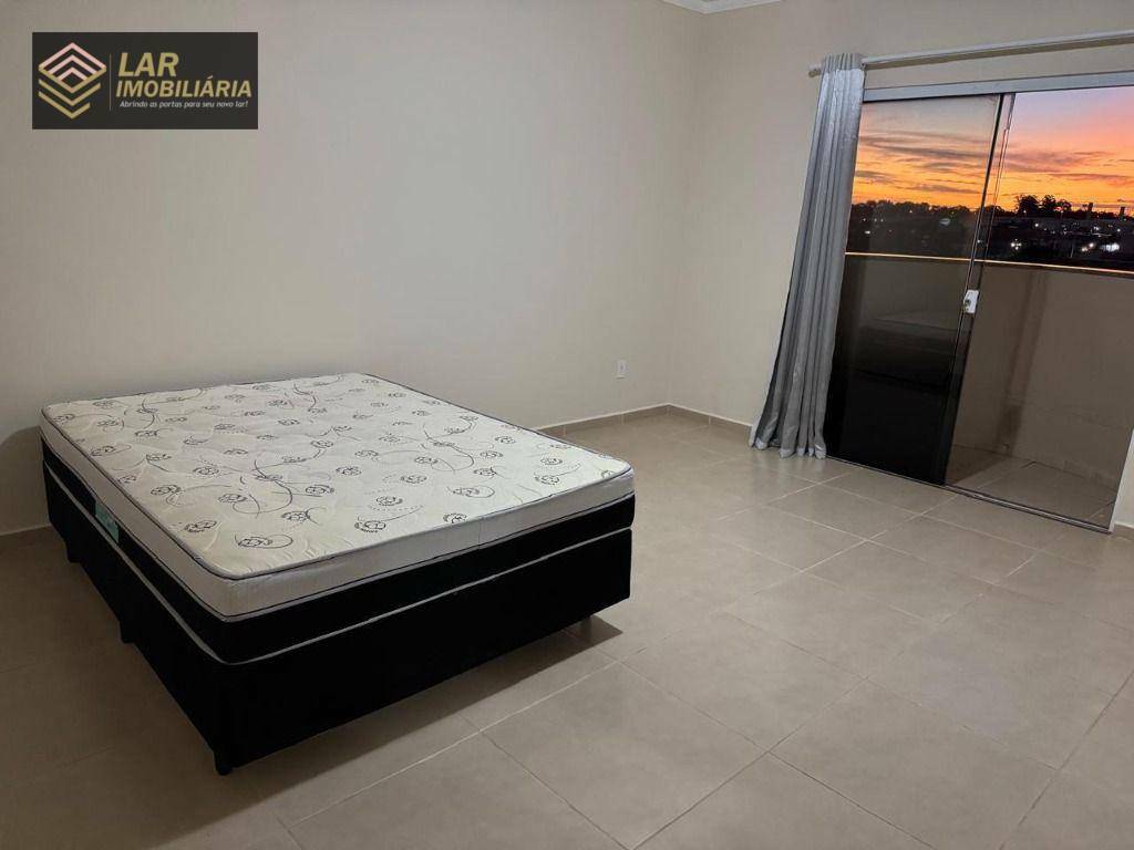 Casa para alugar com 2 quartos, 951m² - Foto 1