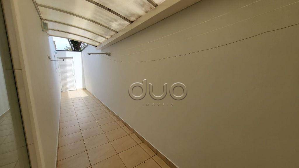Casa de Condomínio para alugar com 3 quartos, 209m² - Foto 13