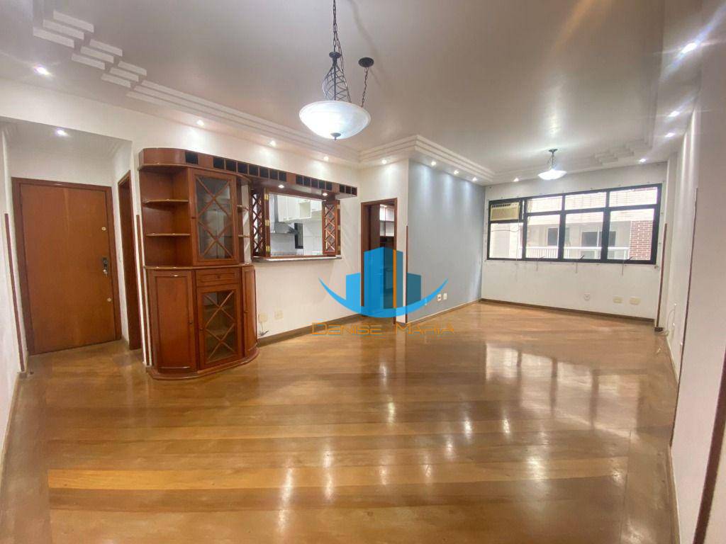 Apartamento à venda com 3 quartos, 110m² - Foto 1