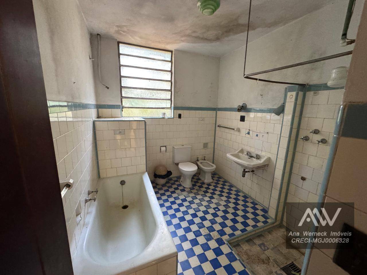 Chácara à venda com 8 quartos, 600m² - Foto 12