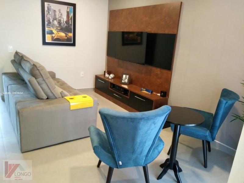 Apartamento à venda com 2 quartos, 77m² - Foto 3