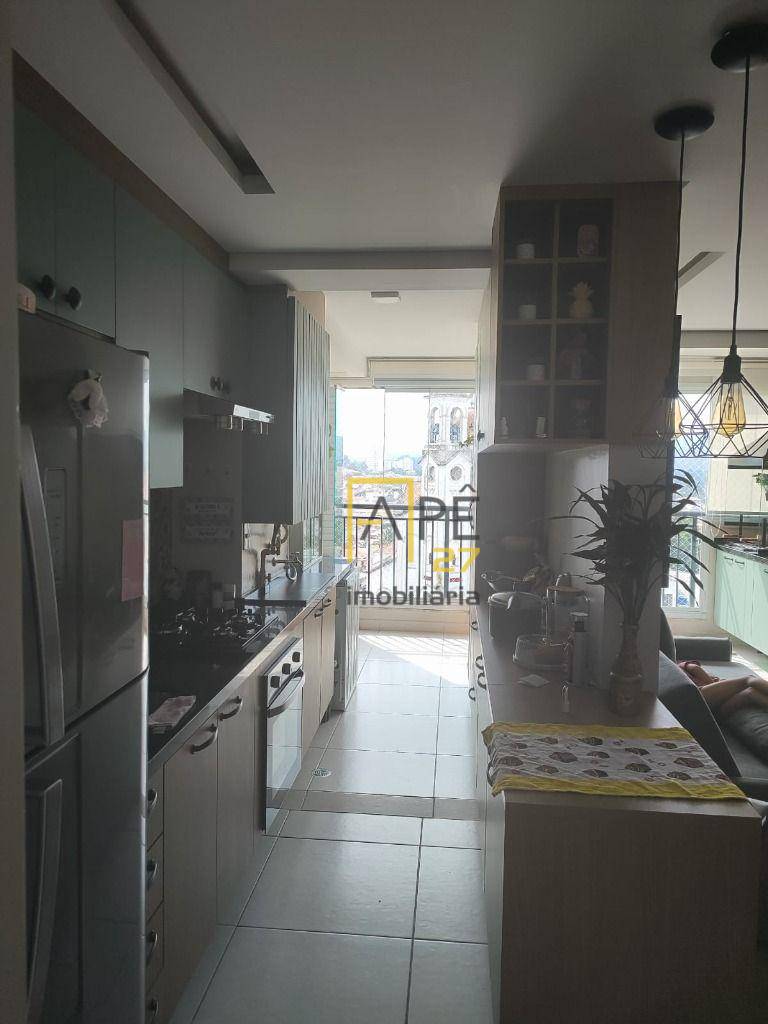 Apartamento à venda com 2 quartos, 60m² - Foto 19