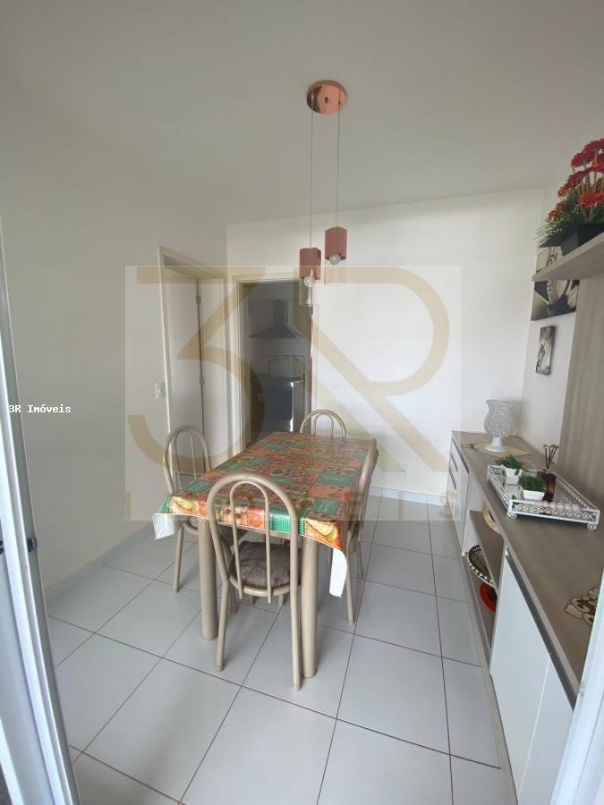 Apartamento à venda com 3 quartos, 186m² - Foto 2