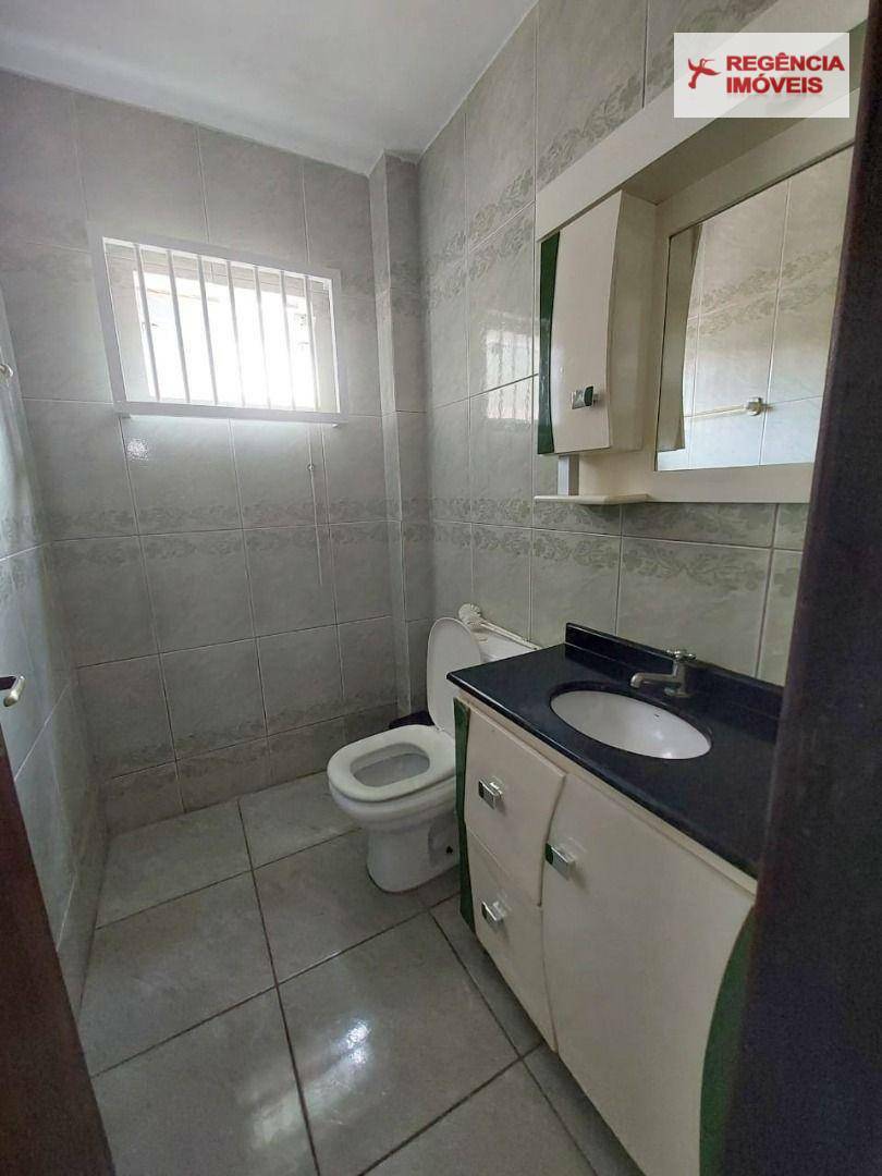 Casa à venda com 7 quartos, 300m² - Foto 37