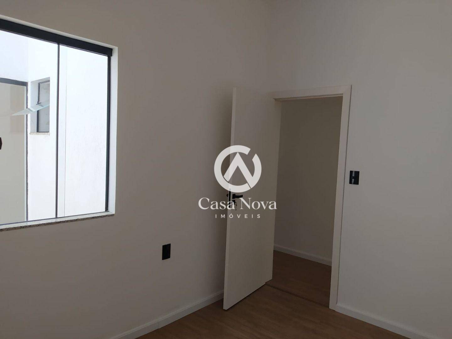 Casa à venda com 3 quartos, 80m² - Foto 7