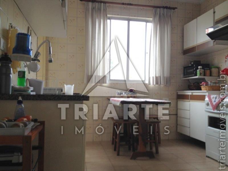 Apartamento à venda com 2 quartos, 68m² - Foto 1