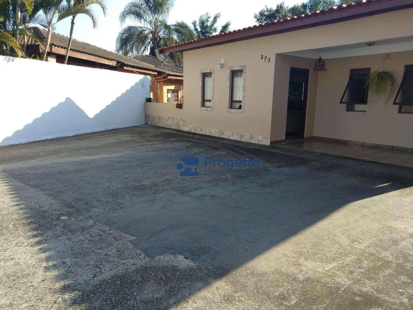 Casa de Condomínio à venda com 3 quartos, 207m² - Foto 2