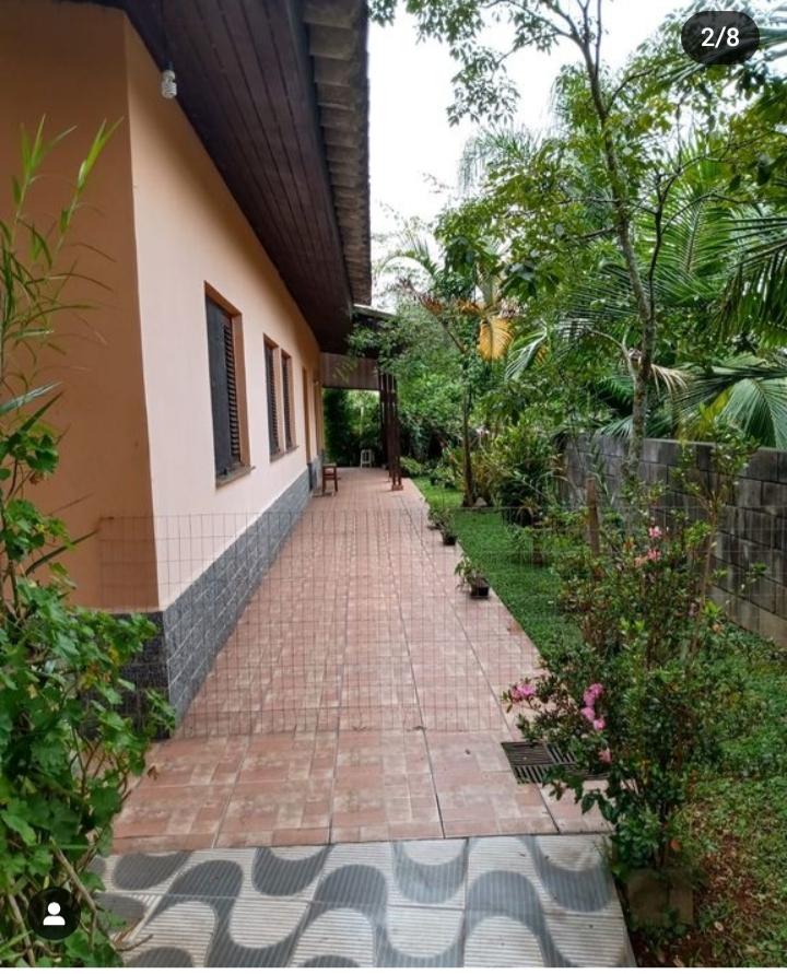 Casa à venda com 3 quartos, 600m² - Foto 2