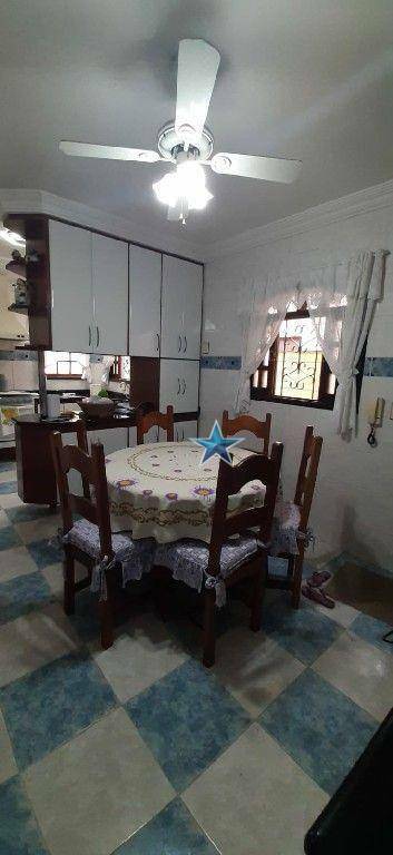 Sobrado à venda com 4 quartos, 250m² - Foto 43