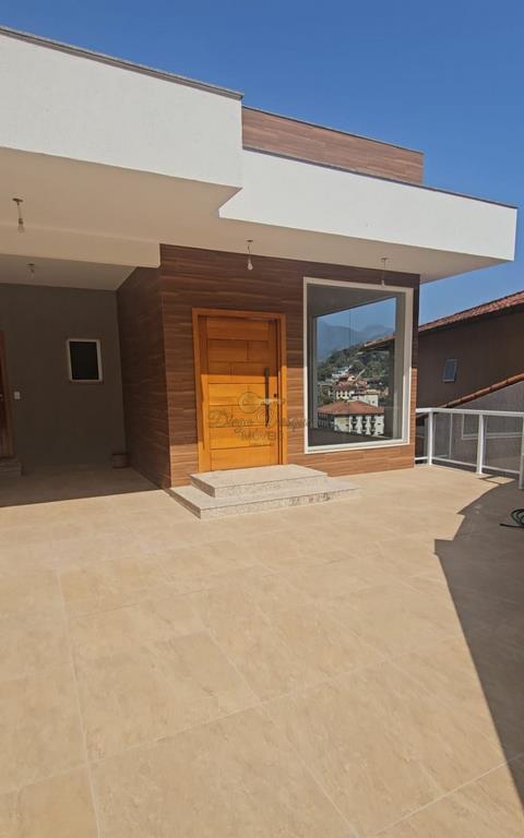 Casa à venda com 3 quartos, 380m² - Foto 2