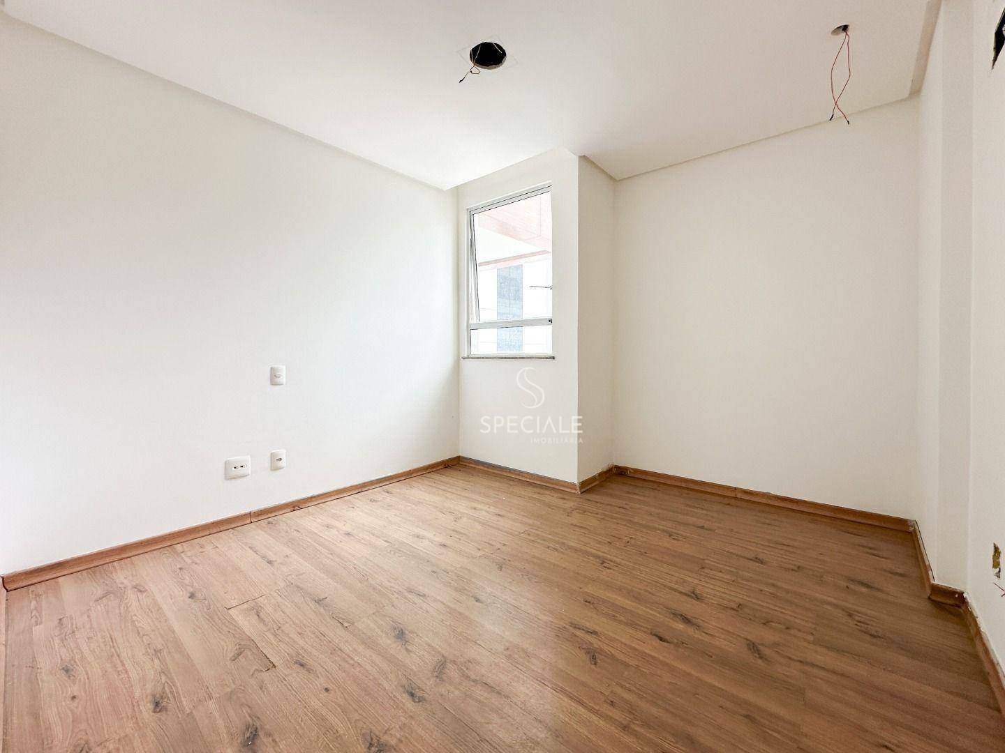 Apartamento à venda com 4 quartos, 250m² - Foto 12