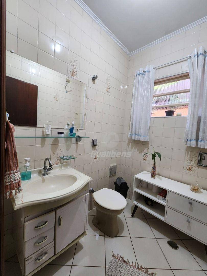 Sobrado à venda com 3 quartos, 234m² - Foto 12