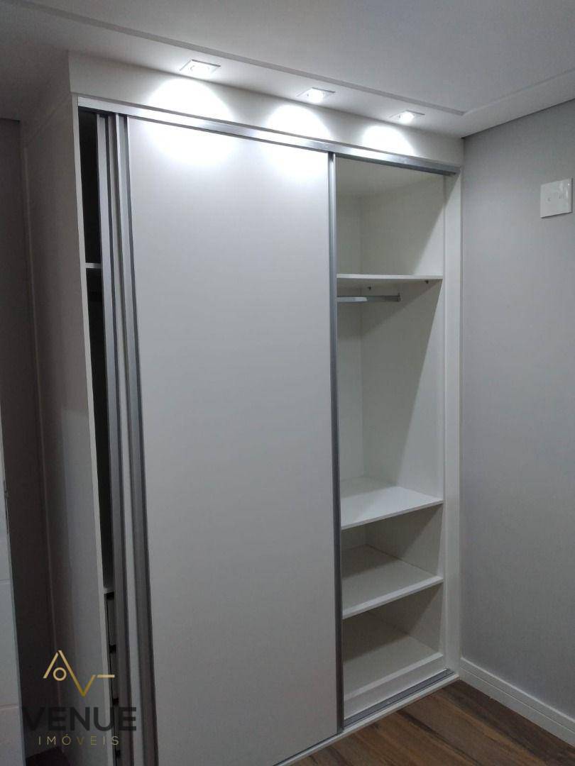 Apartamento à venda com 2 quartos, 58m² - Foto 3