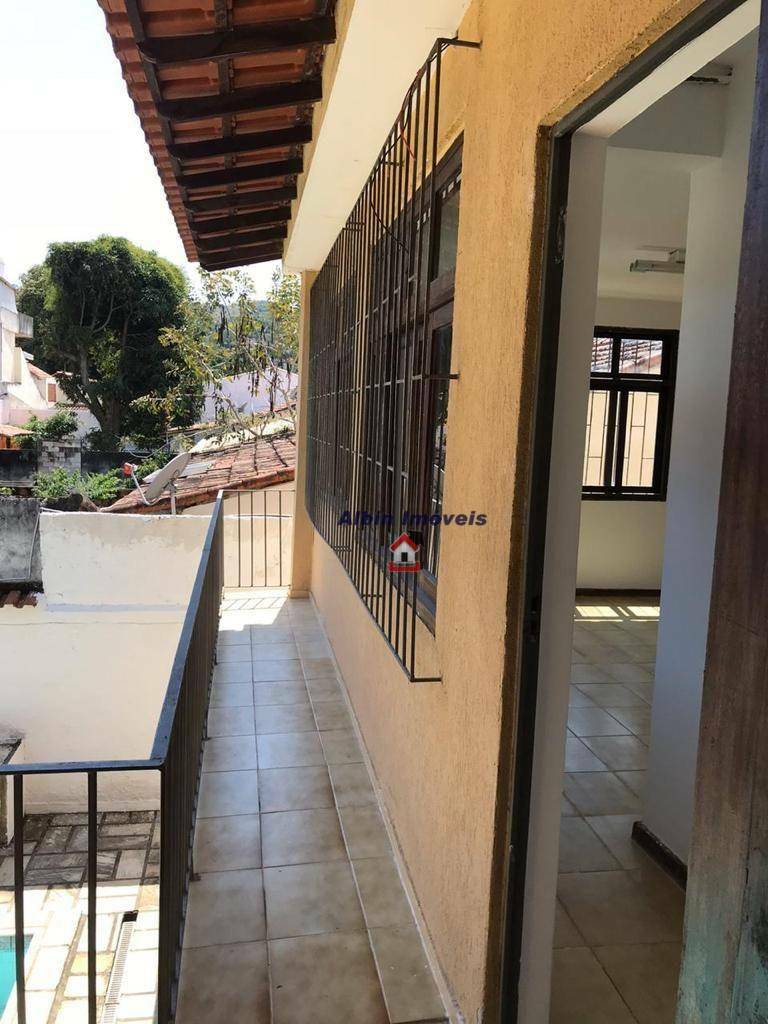 Casa à venda com 8 quartos, 360M2 - Foto 3