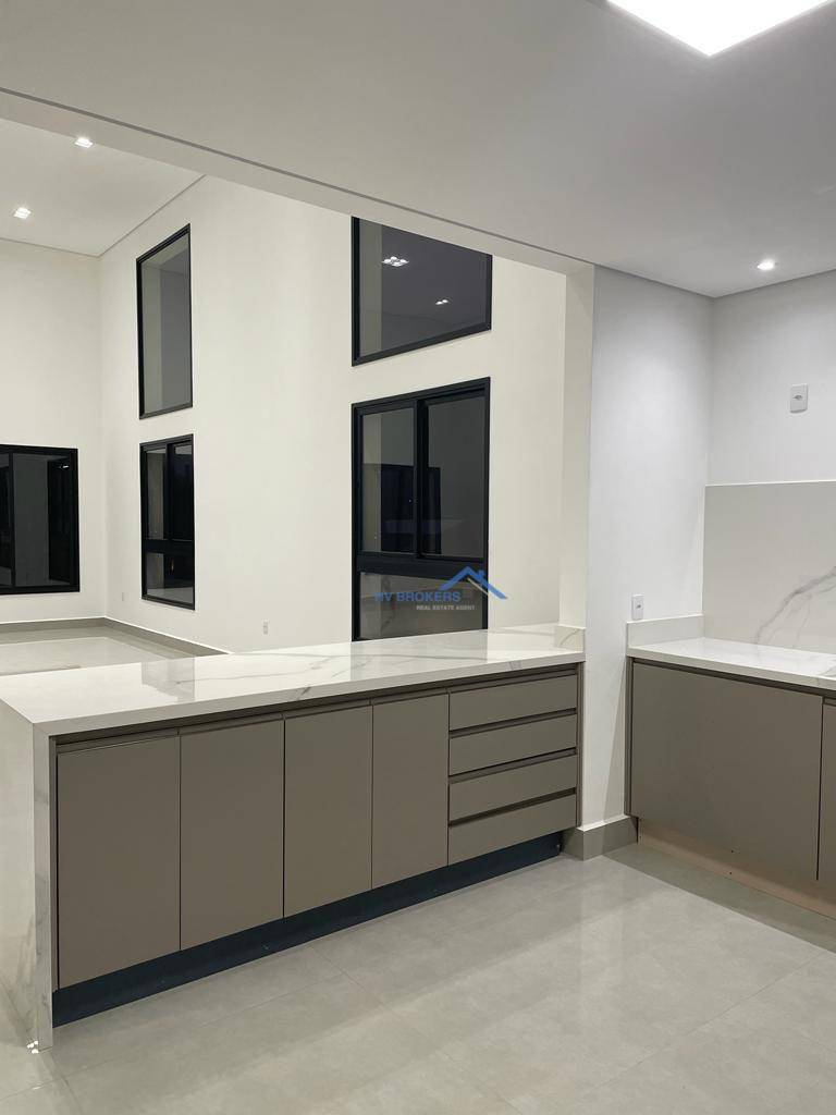 Casa de Condomínio à venda e aluguel com 5 quartos, 368m² - Foto 5