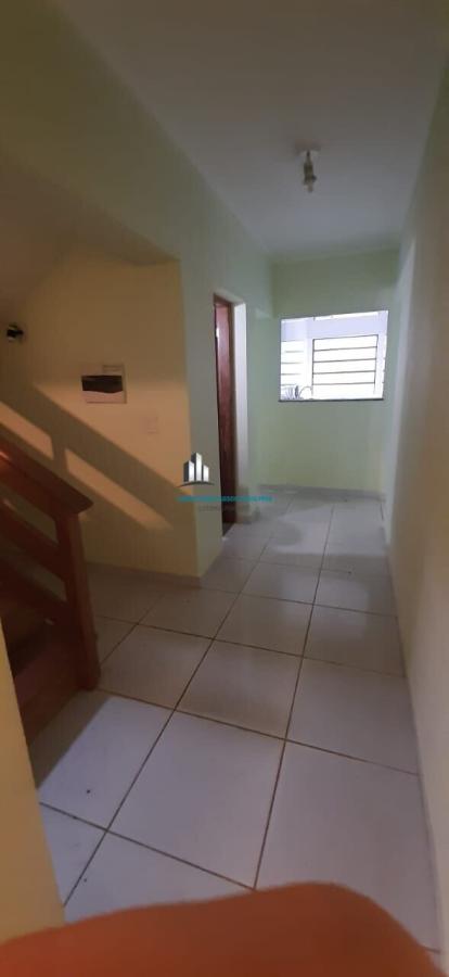 Casa para alugar com 3 quartos, 240m² - Foto 9