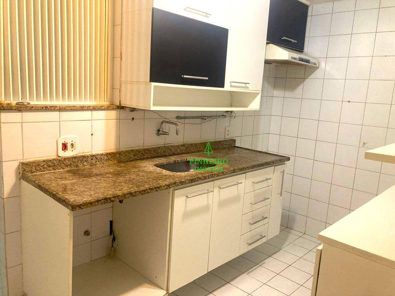 Apartamento à venda com 2 quartos, 63m² - Foto 4