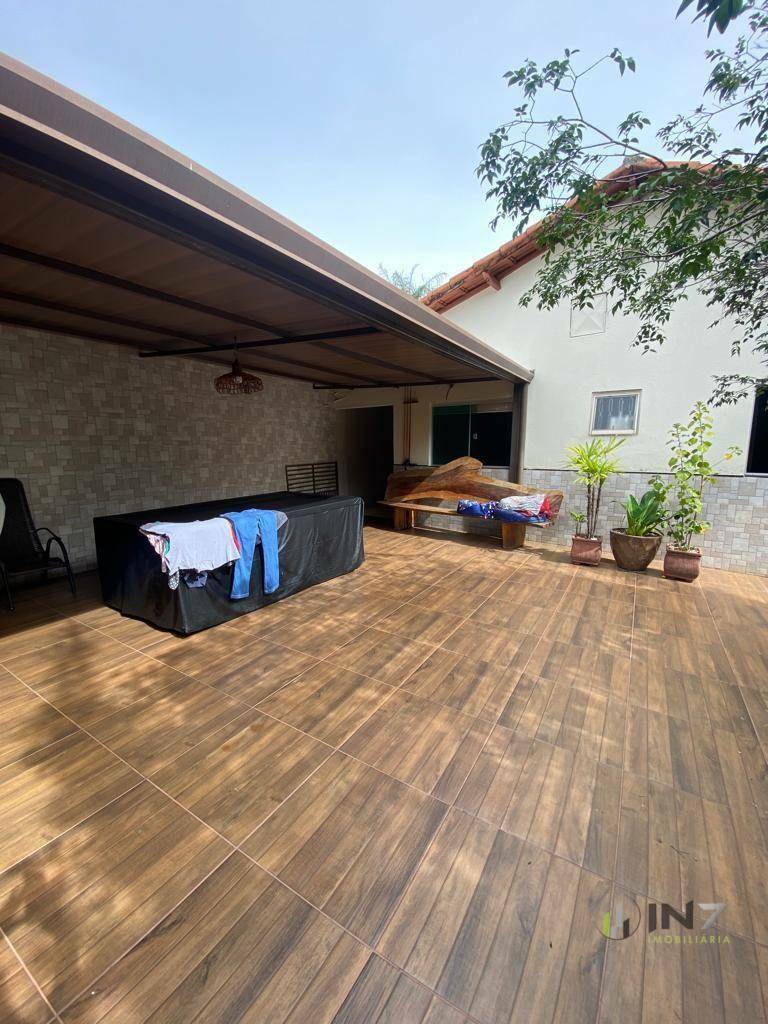 Casa à venda com 4 quartos, 303m² - Foto 11