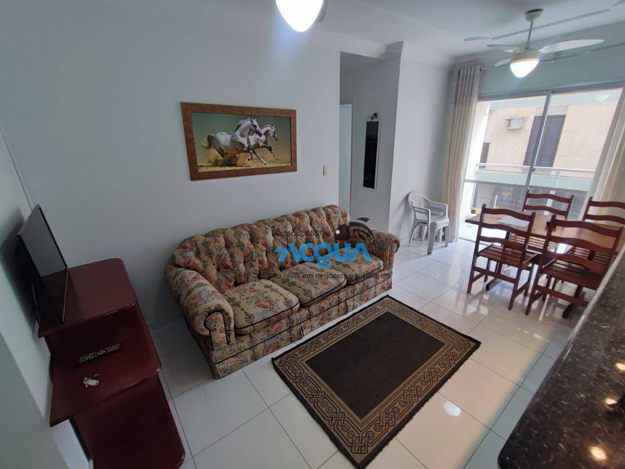 Apartamento à venda com 2 quartos, 75m² - Foto 1