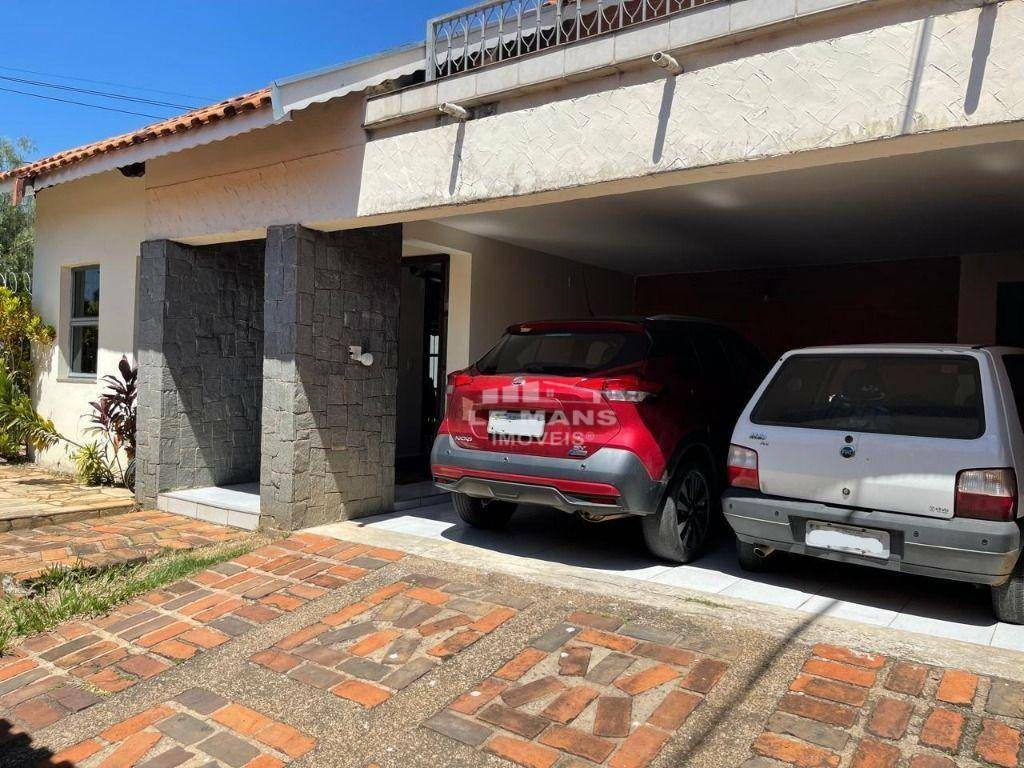 Casa à venda com 3 quartos, 237m² - Foto 3