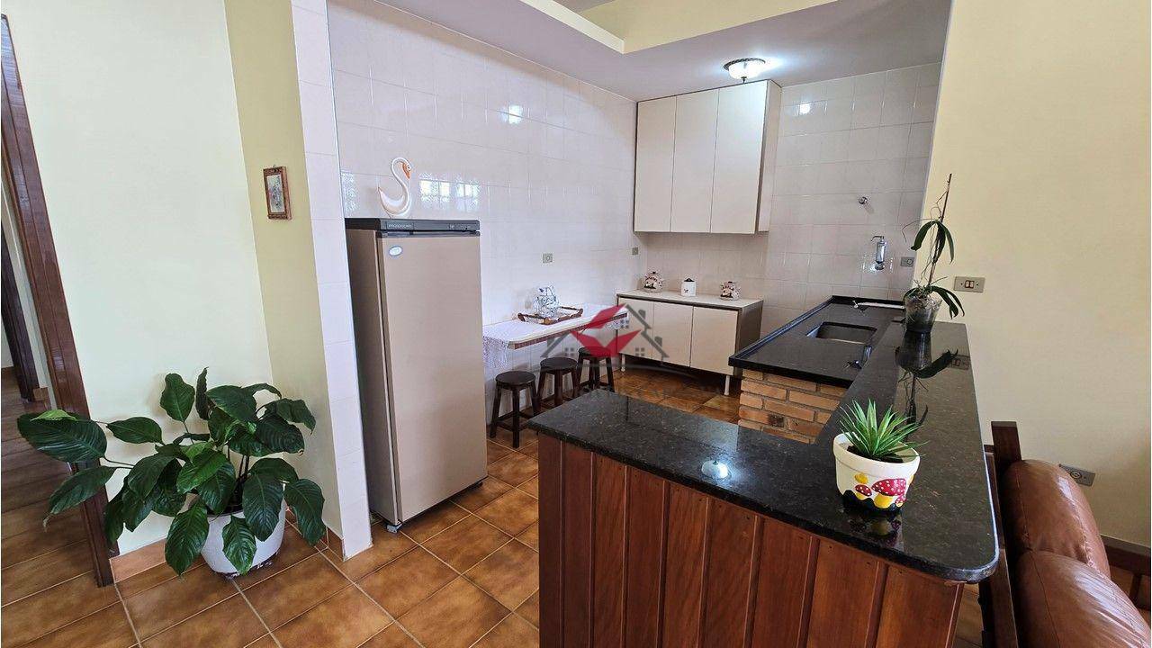 Casa à venda com 4 quartos, 261m² - Foto 29