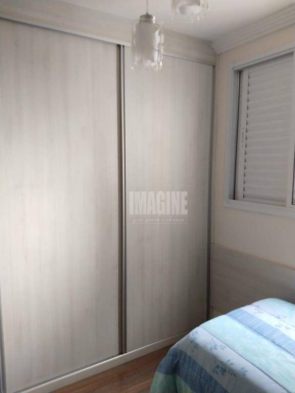 Apartamento à venda com 3 quartos, 83m² - Foto 16