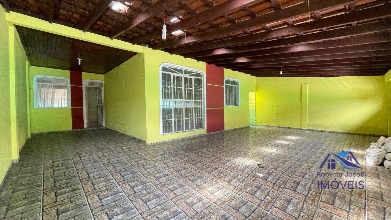 Casa à venda com 3 quartos, 200m² - Foto 1